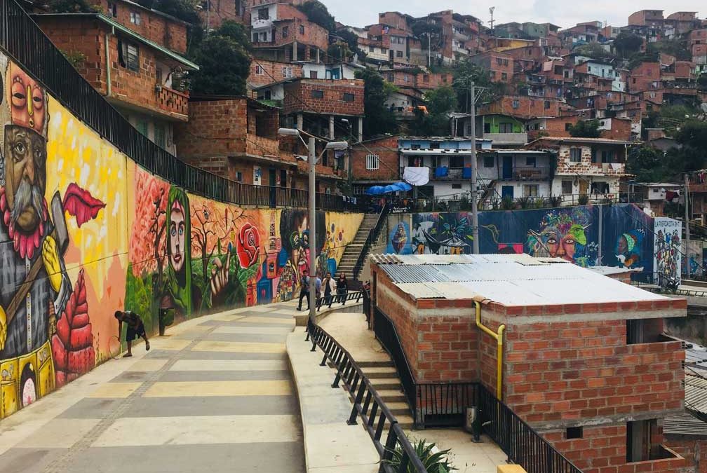 Comuna 13: El simbolo de la transformación de Medellín