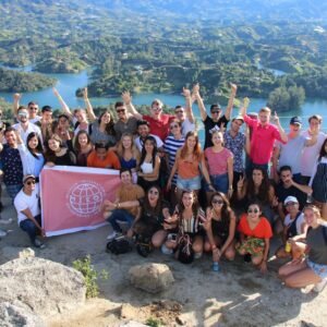 Viaje a Guatapé con MIEO — lago y paisaje antioqueño